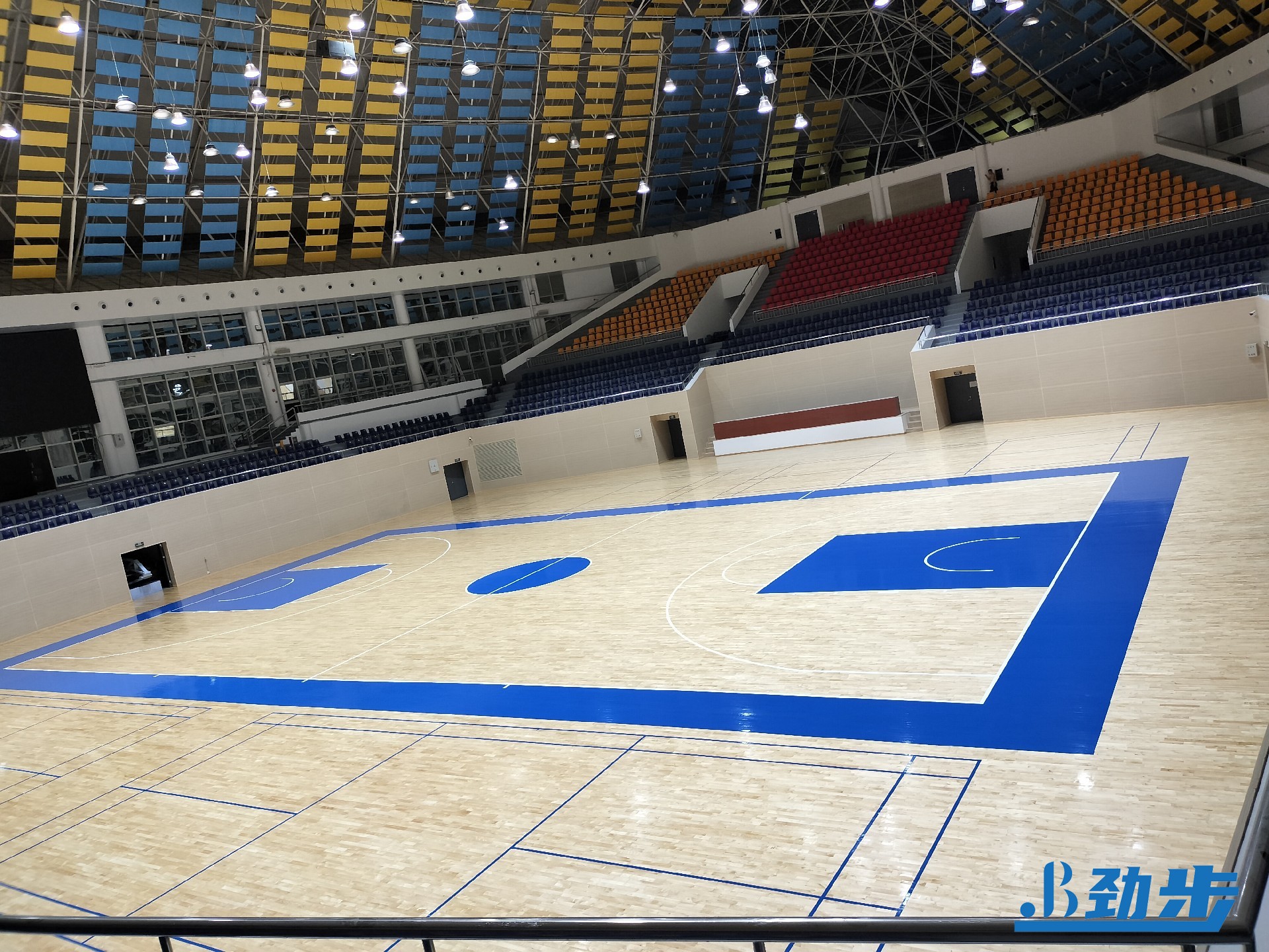 运动木地板翻新费用