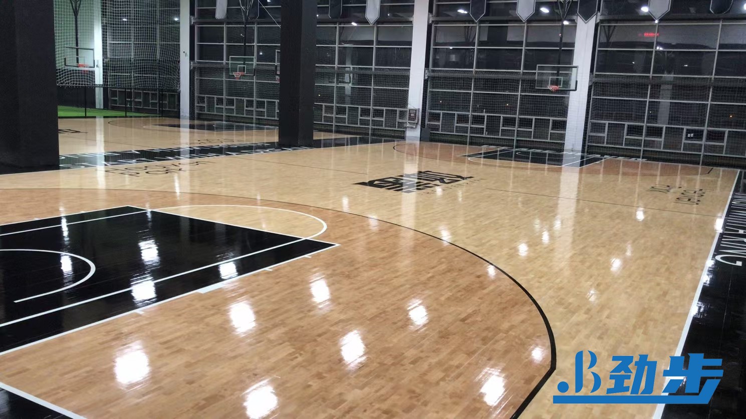 篮球馆木地板翻新