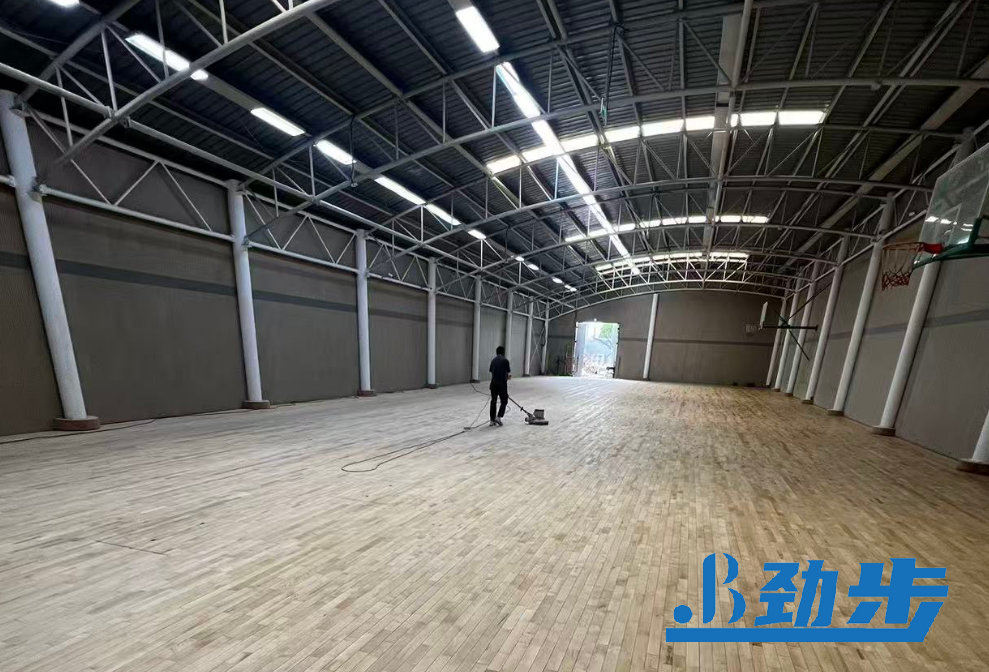 运动地板翻新怎么处理？4步专业流程，让老地板重焕运动活力