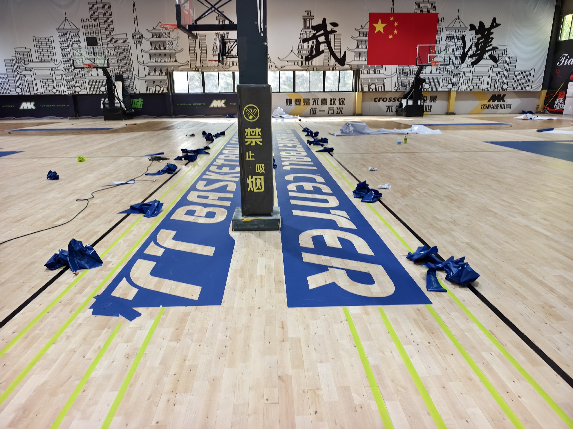 运动地板翻新