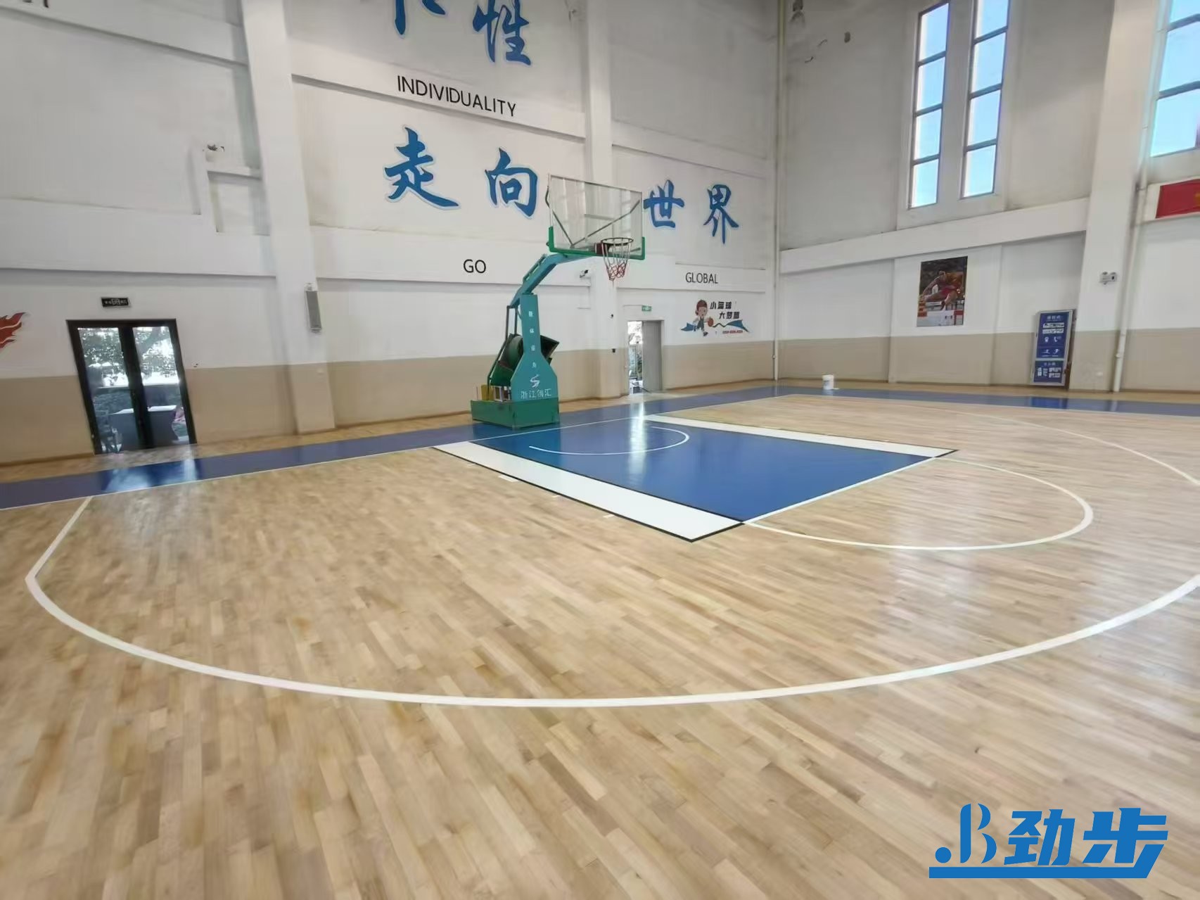 体育运动木地板翻新