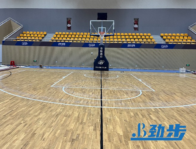 篮球馆木地板翻新